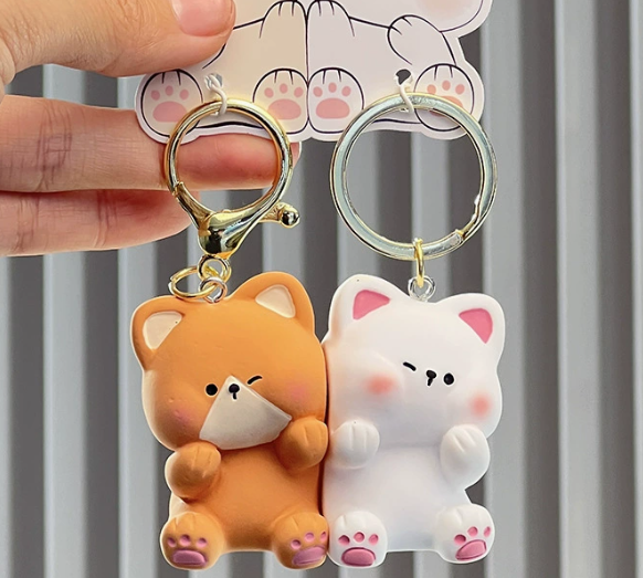 Magnetic Couple Keychain Set β Cute Design with Magnetic Connection BestSeller Edition
