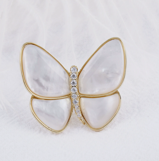 [MonoGleam] Luminous Pearl Butterfly Pin Brooch