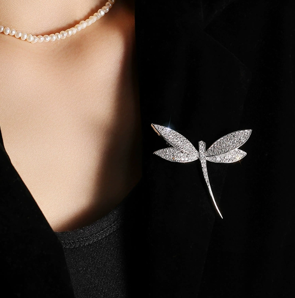 [MonoGleam] Elegant Dragonfly Brooch